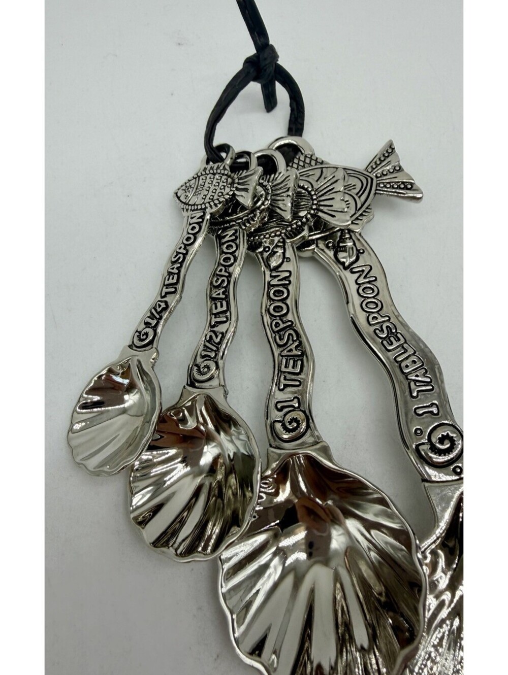 Vintage Pewter Fish Handle Measuring Spoons Set Seashell Bowls Nautical Kitchen